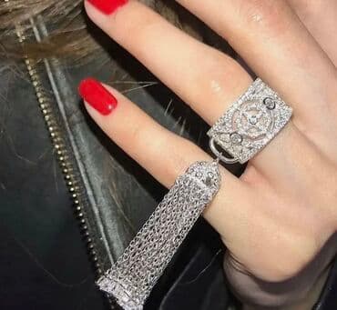 tek qas uzukler: Zərif tasselli qadın üzüyü - Dizayn: Geniş halqalı, daşlarla — 2