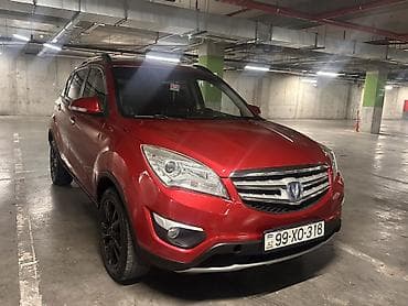 changan q5: Changan CS35, qırmızı rəngli kompakt krossover Xüsusiyyətlər: - Geniş — 3