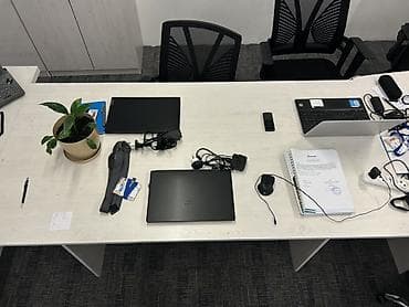 Düz masa, Siyirməsiz, Teksturalı laminat