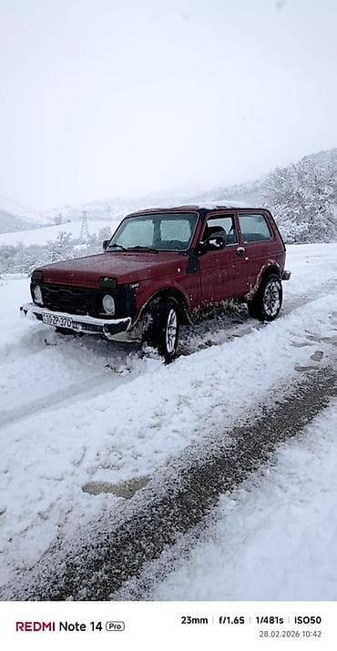 Avtomobil satışı: Model: Lada Niva satlır ili 2006 arada 4 den atır kasmetik işleri var — 2