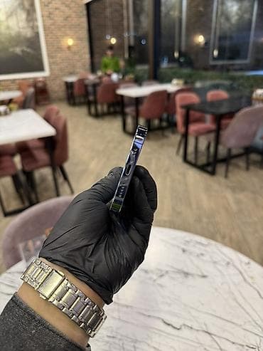 redmi mi 10: IPhone 13 Pro, Sierra Blue, Face ID — 3