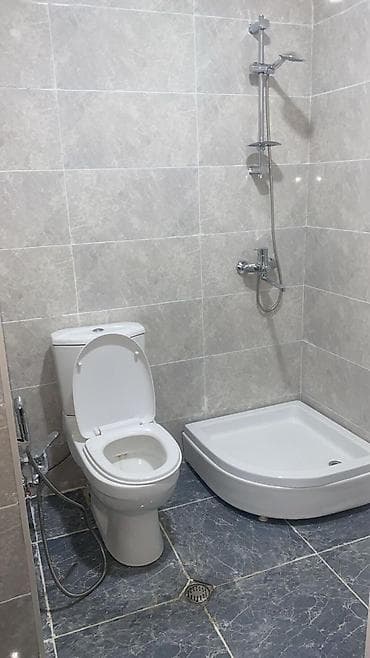 Kiraye ev_bileceride dsk yoluna yaxin midanin binasında 9/3 — 10