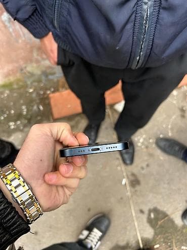 ТВ и видео: IPhone 13, 128 ГБ, Midnight, Face ID — 3