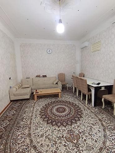 qarayev 3 otaqli evler: 3 kv 4/1 yerdən hundur 2 otaq Stalinka art. Balkon sade ev 85.000 azn — 1