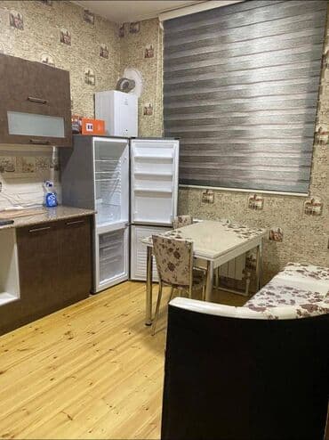 ev certiyojları: Nizami rayonu.Neftçilər metrosu ərazisində 3 otaqlı,90 kv sahəsi olan — 6