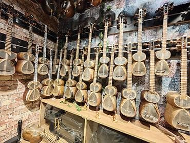 gitara simleri: Tar və Kamançalar Rast musiqi alətləri mağazalar şəbəkəsi sizlərə — 1