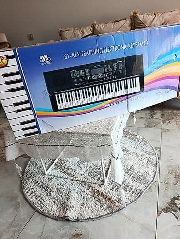 roland em 2000: Sintezator, Yeni — 2