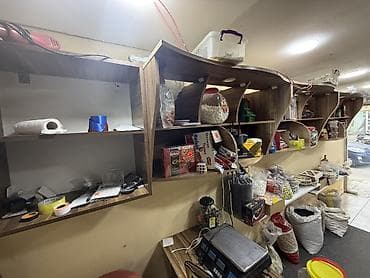 Rəf vitrinləri: Quru meyvə və şirniyyat mağazası üçün vitrin və rəf sistemi - — 2