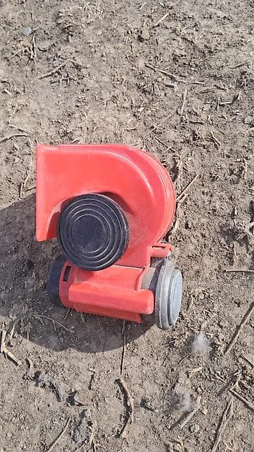 Qırmızı rəngli avtomobil üçün hava siqnalı (klakson) modulu -