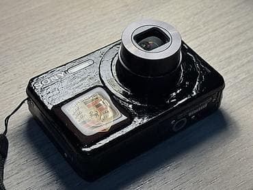 foto tərcümə: Sony Cybershot W120. 7.2megapixel -Yeni batareya -Universal adapter — 7