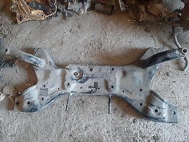 Baic üçün ön travest var başqa ehtiyat hissələri də var