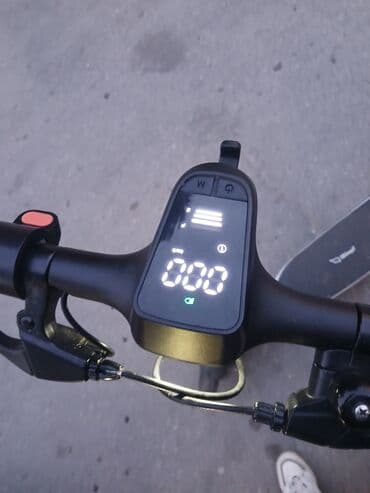 Giroskuterlər: Elektrik skuter - Rəqəmsal LED idarə paneli: sürət göstəricisi — 1