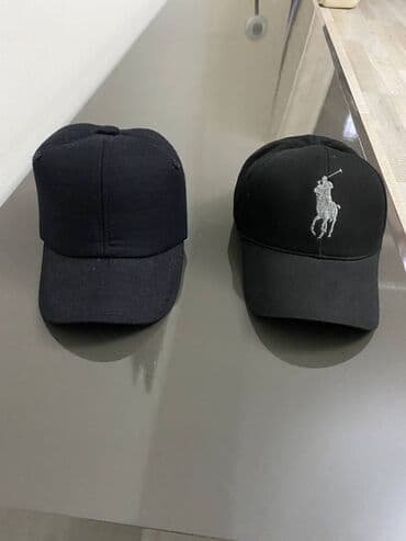 Yeni! İki papaq var kişi üçün. Sadə olan 30 manata, üstü şəkilli olan