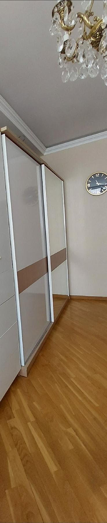 islenmis dolab: İşlənmiş, 2 qapılı, Güzgülü, Ağ, Taxta, Kupe, Düz dolab — 2