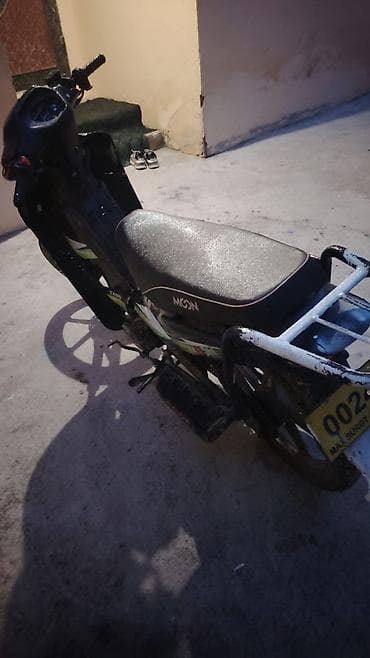 pravasız moped: Moon brand 150 sm3 — 4