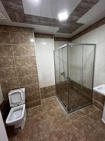 ağdaşda satilan evler: 1 otaqlı mənzil – açıq mətbəxli studio plan - Geniş işıqlı zal: divan — 6