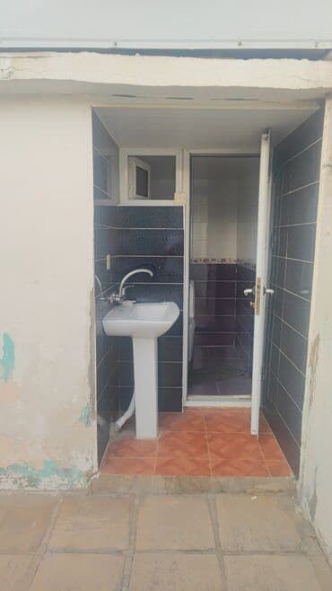 kiridit ev: Həyətyani ev🏡 Zabrat 1qəsəbəsində yerləşir 5otaqlı 4sotda yerləşir — 2