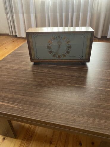 антикварные часы настенные: Taxta korpuslu, retro üslubda dizayn edilmiş masa saatı. Roma — 3