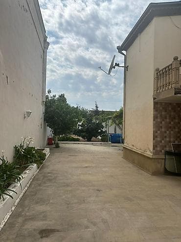 sud ceni: Mərdəkan 6 otaqlı, 200 kv. m, Kredit yoxdur, Orta təmir — 3