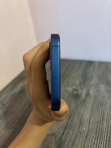 iphone 12 islenmis: IPhone 12, Göy, Face ID — 3