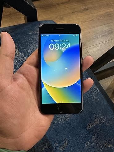 ıphone 6: IPhone 8, 64 GB, Qara, Barmaq izi — 1