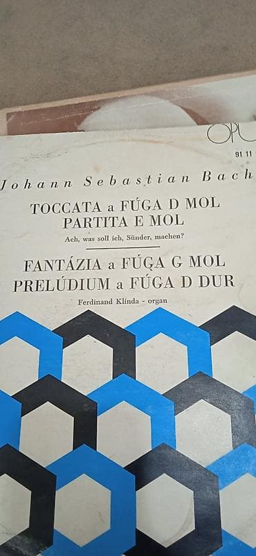 Velosiped aksesuarları: Vinil plastinkalar toplusu Məzmun: - “Poet Adriano Celentano” – rus — 4