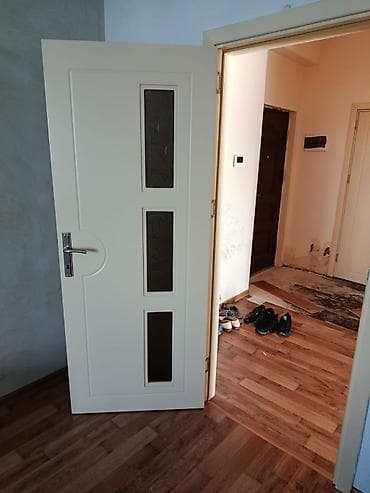5 ədəd qapı Satilir Hec bir problemi yoxdur bir ədədi 50 azn Unvan