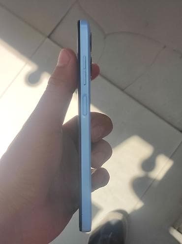 Мобильные телефоны и аксессуары: - Yaddaş: 256 GB daxili yaddaş 16 ram üzün salafani soyulmayib 1 ayin — 3