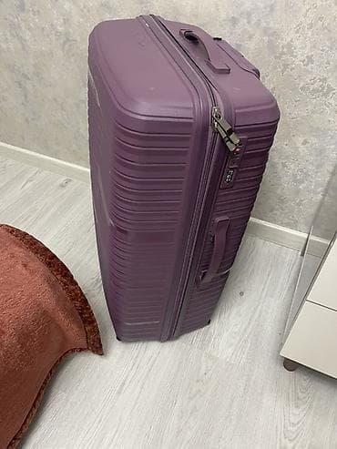 Перчатки: Səyahət üçün 2 ədəd çamadan dəsti 1) Bənövşəyi sərt gövdəli çamadan - — 2