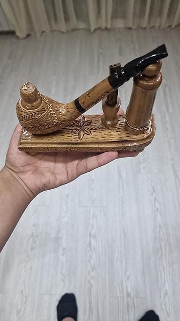 Əl işı tütün pipəsi - Material: cilalanmış ağac, üzərində əl oyma — 2