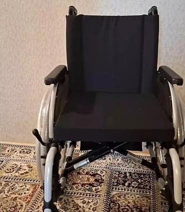 Müxtəlif istifadələr üçün əlil arabası Elil arabasi tep teze heç