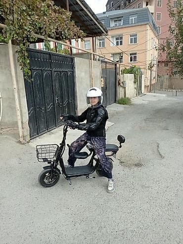tekerler type 1: Elektrik skuter – şəhər içi rahat hərəkət üçün kompakt model - Rəng — 1