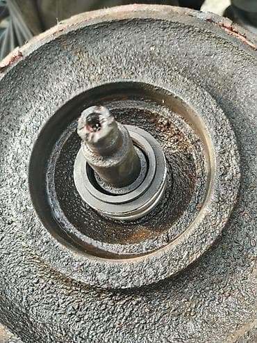 Usta köməkçisi, fəhlə və yaxud yardımçı fəhlə! Bu elanı oxuyan