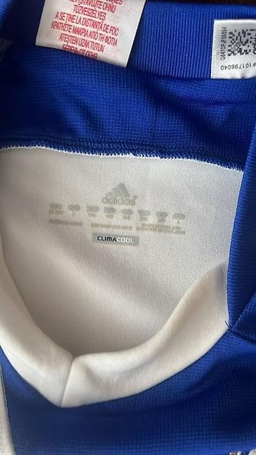 adidas different: Futbolka, Adidas, S — 2