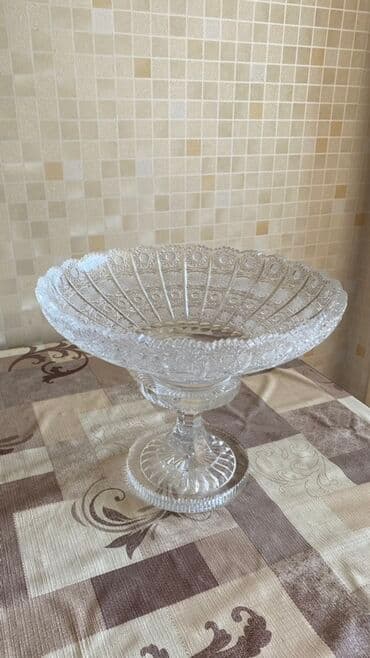 xrustal qab: Tom meyve qabı. Ter təmizdi istifadə olunmayıb bir dəfədə. 1 ededi 130 — 2