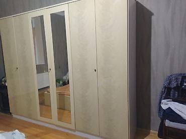 kravat satisi: Yataq dəsti satılır. Dəstə geniş 6 qapılı paltar şkafı və ikinəfərlik — 1