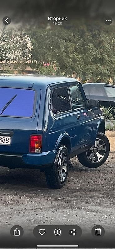 modelka niva: VAZ (LADA) 4x4 Niva: 0.7 l | 2013 il 15682 km Ofrouder/SUV — 3