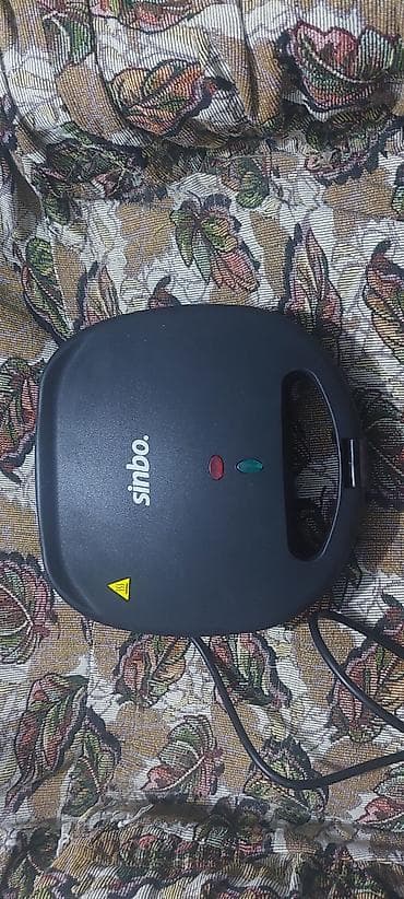 Toster Sinbo, rəng - Qara