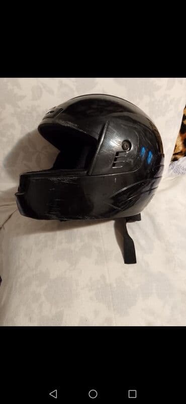 kreditle moto: Salam aleykum kaska satilir şüşesi yoxdur boş debilqedir son qiymeti — 1