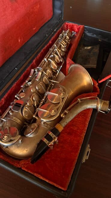 Аккордеоны: Saxofon super köklənib — 2