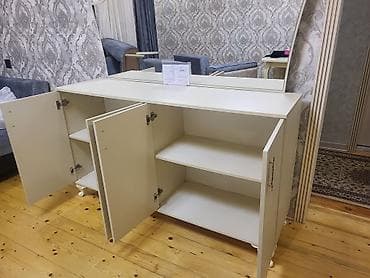 Ağ rəngli konsol-güzgü dəsti - Klassik minimal dizaynlı ağ konsol