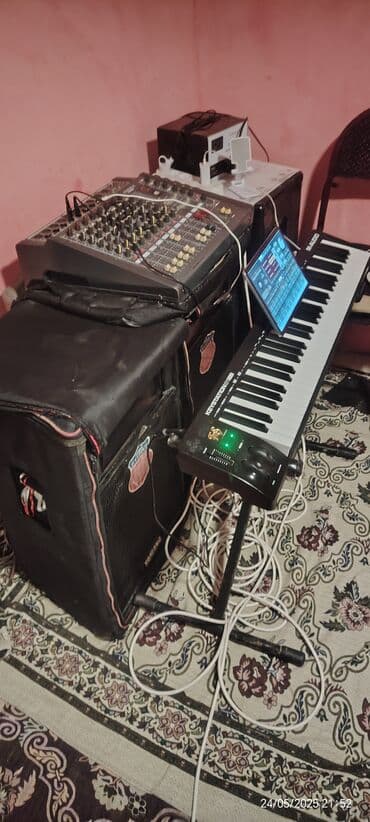 Midi-klaviatura, M-Audio — 5