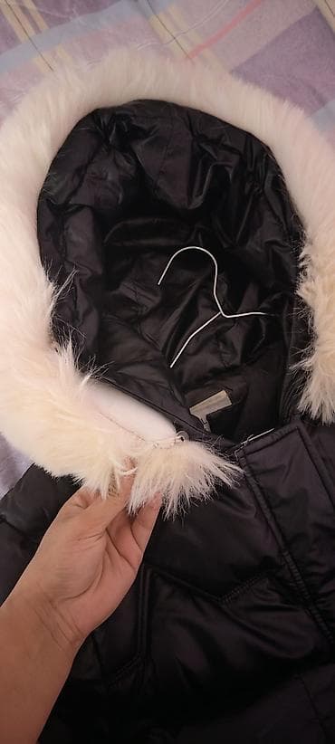 deri pencek: Qadın qış parka-kurtkası - Rəng: qara - Kapüşonlu; kapüşonun kənarı — 3