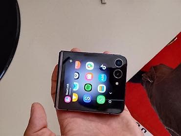 Samsung Galaxy Z Flip 5, rəng - Qara — 1