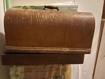 qədimi tikiş maşını: Antik əl ilə işləyən tikiş maşını, tikmə işləri üçün istifadə olunan — 3