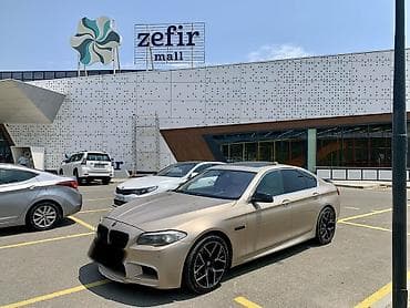 BMW 528: 2 l | 2013 il Sedan