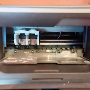 wifi printer: HP Deskjet 1050 All‑in‑One (J410 Series) çoxfunksiyalı printer — 6
