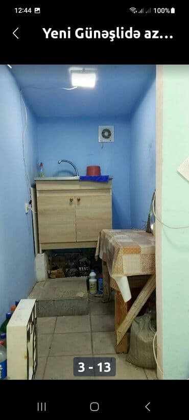 ayaqyolu: 4 otaq bir zaldı.Ayaqyolusu və çöldə 6 kvadrat yeri var.Hazırda dərzi — 11