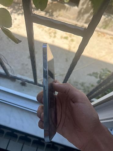 ipad 6 plus: IPhone 13 Pro Max, 128 GB, Sierra Blue, Face ID — 5
