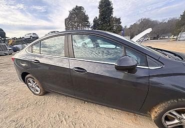 maşın almaq: Chevrolet Cruze: 1.4 l | 2017 il 130000 km Sedan — 8